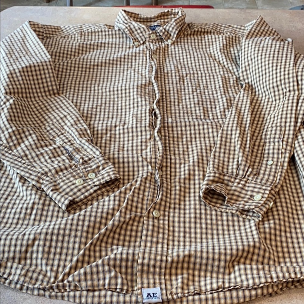 Men’s American Eagle button up size large